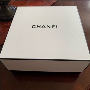 Chanel large box new